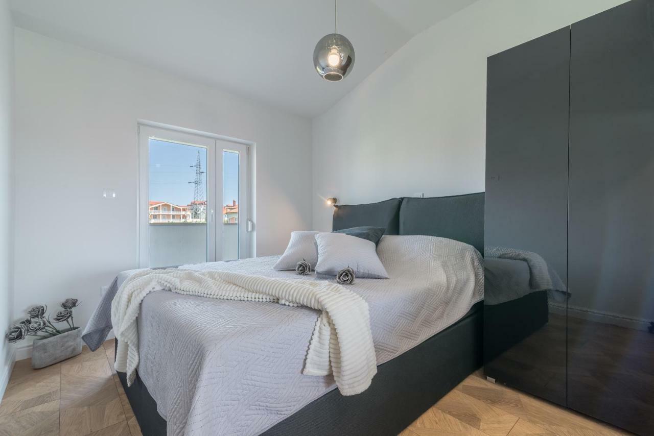 Luxury Piano Apartment Zára Kültér fotó